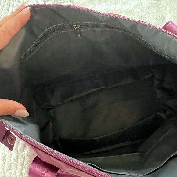 NWOT Utility Travel Duffle Bag - Picture 8 of 9